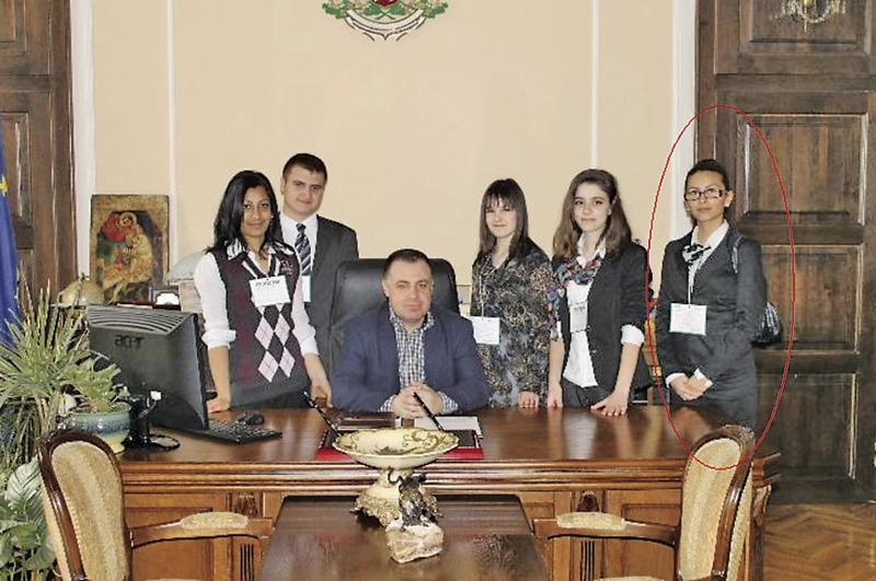 Докато прокуратурата умува дали да заведе дело срещу Мирослав Найденов и близката до сърцето му Кристина Спасова