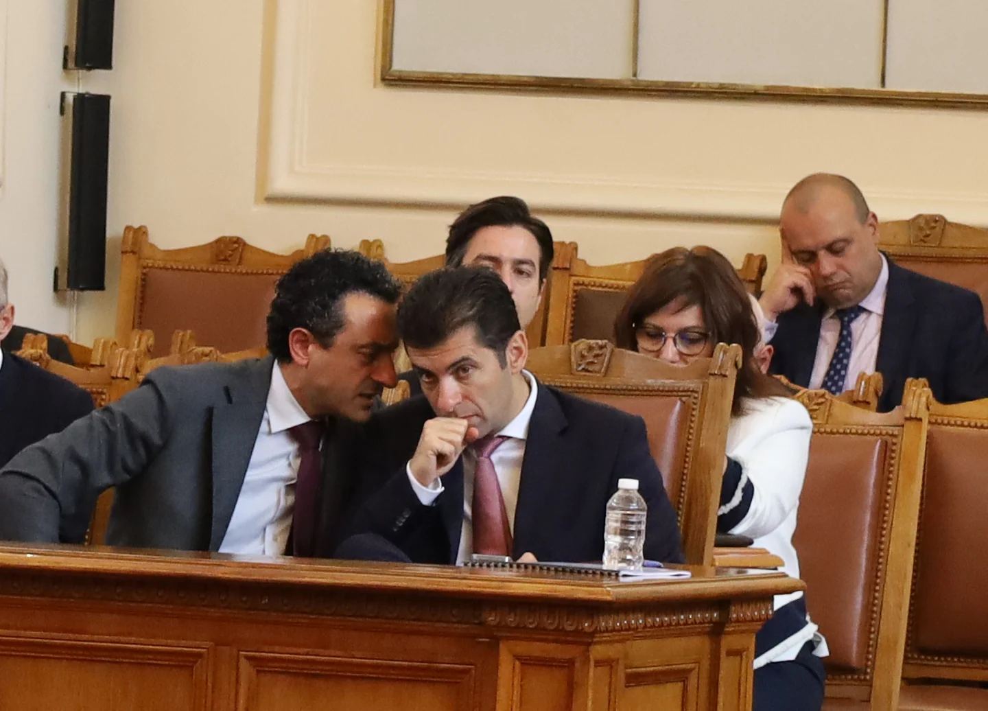 Парламент Даниел Лорер Кирил Петков