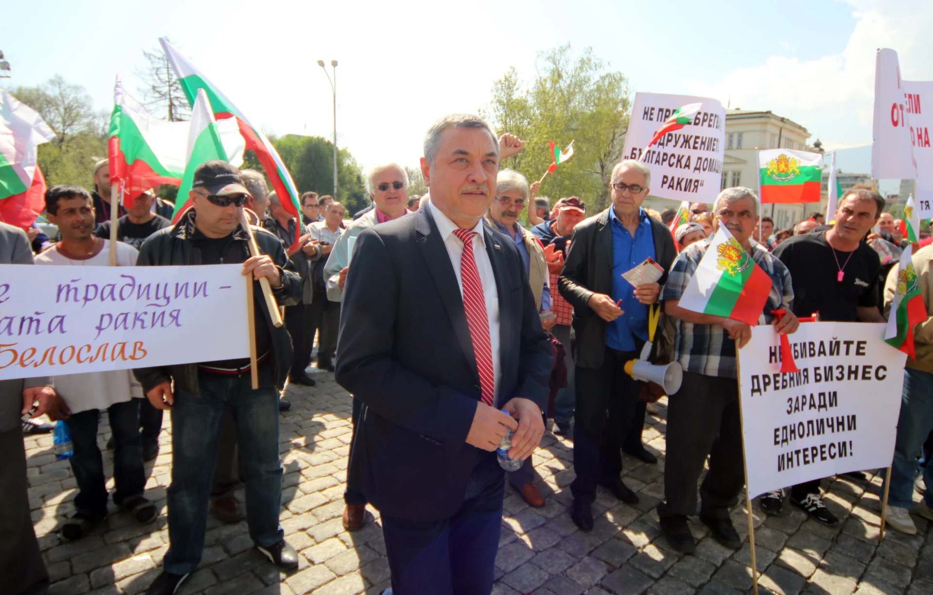 Парламент Александър Невски Протест на казанджиите ракия мирен митинг-шествие