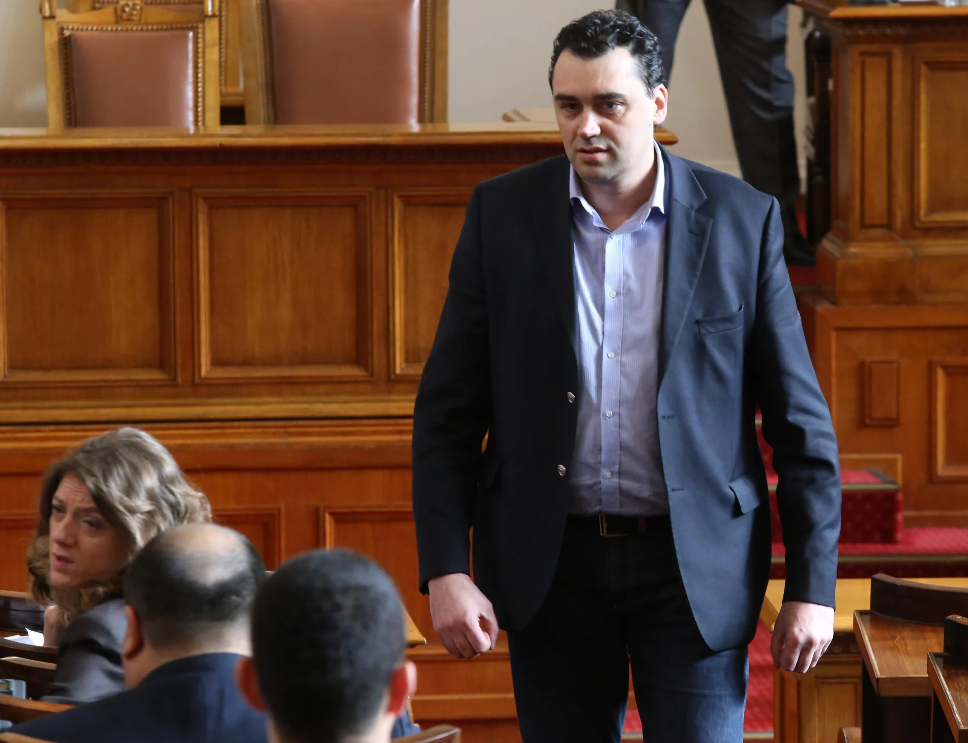 Парламент Станислав Иванов