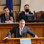 Парламент Андрей Гюров