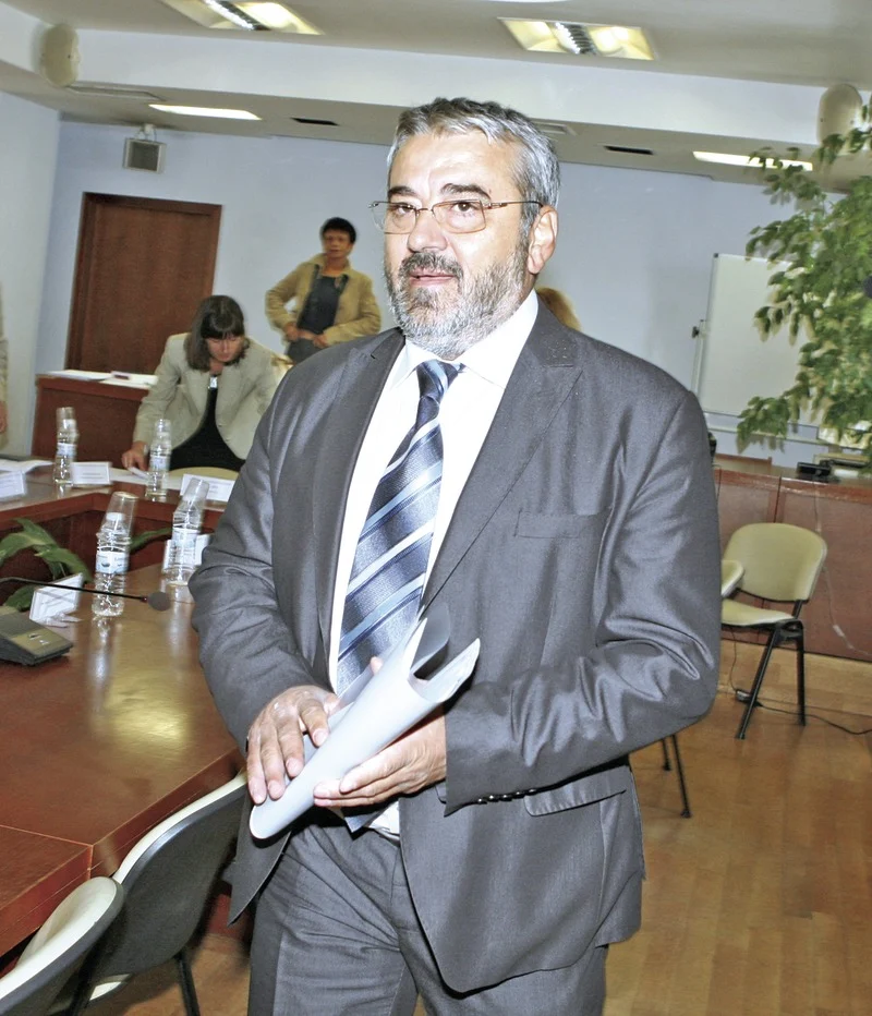 Ангел Семерджиев