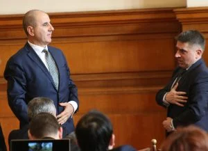 Парламент закон за изборите избирателен Цветан Цветанов Данаил Кирилов