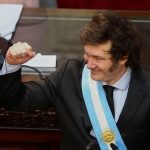 Президентът на Аржентина ще балансира бюджета през 2025-а