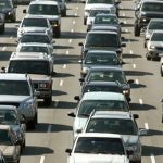 Засилен трафик по пътищата у нас в първия почивен ден