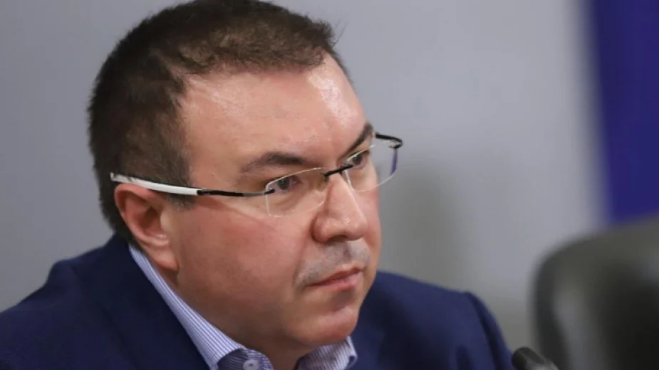 проф. Костадин Ангелов