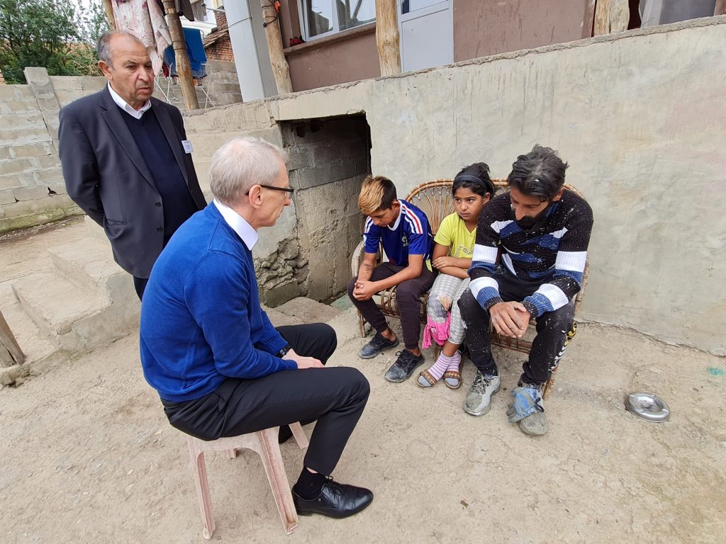 Проф. Николай Денков