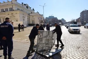 Протест полиция парламент