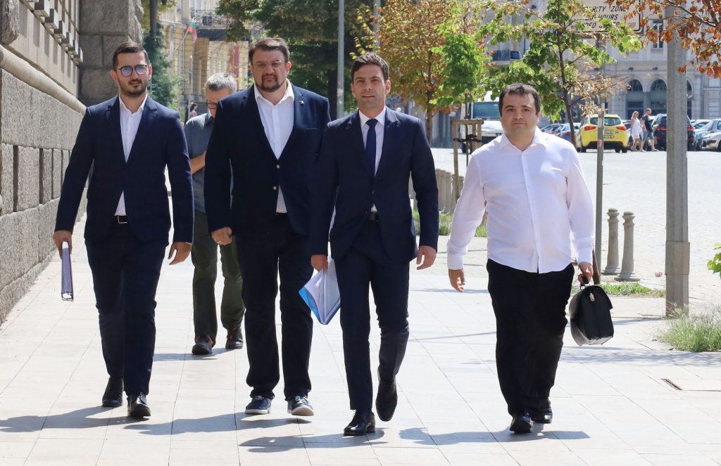 Подаване на документи в ЦИК Продължаваме промяната