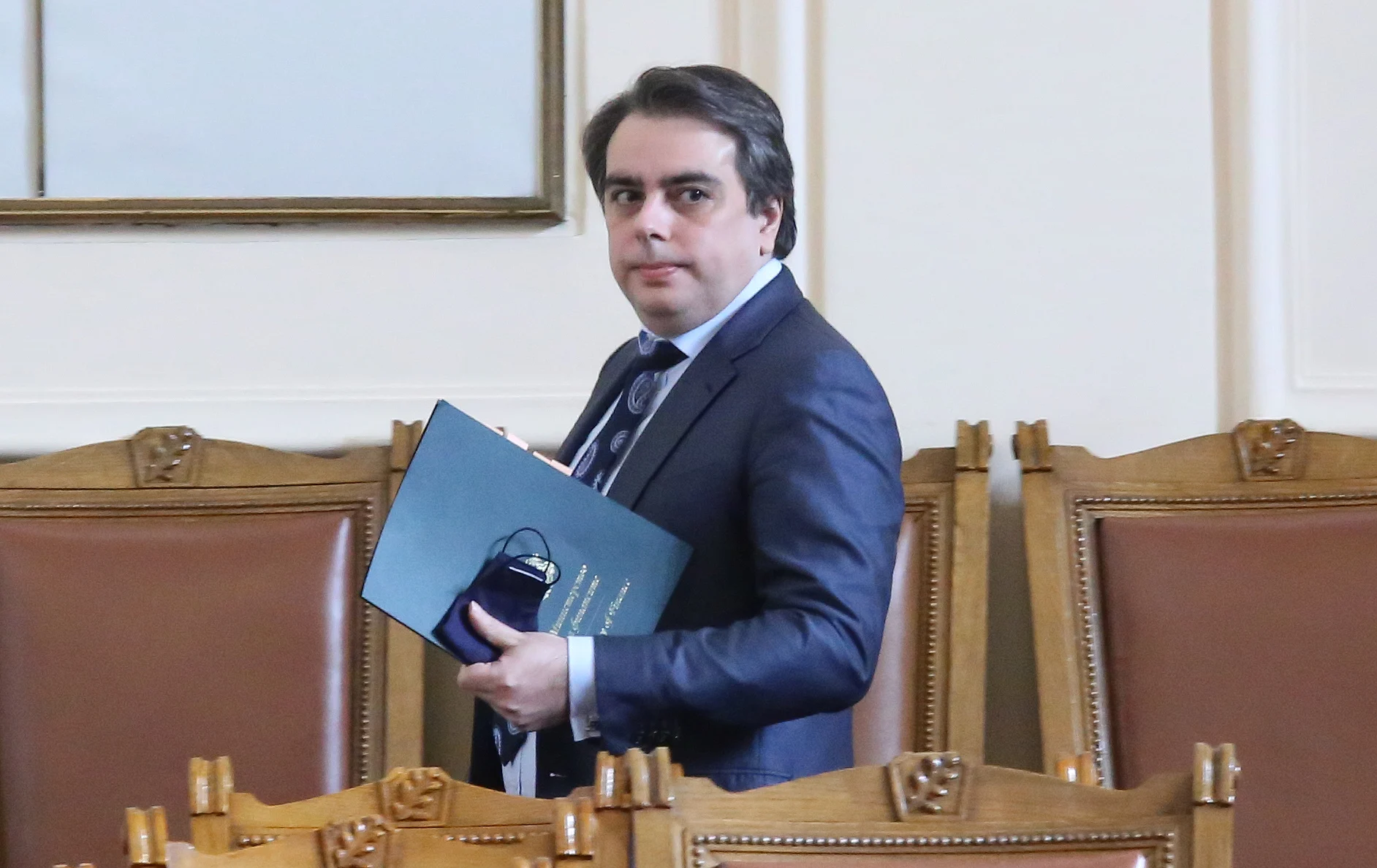 Парламент Асен Василев