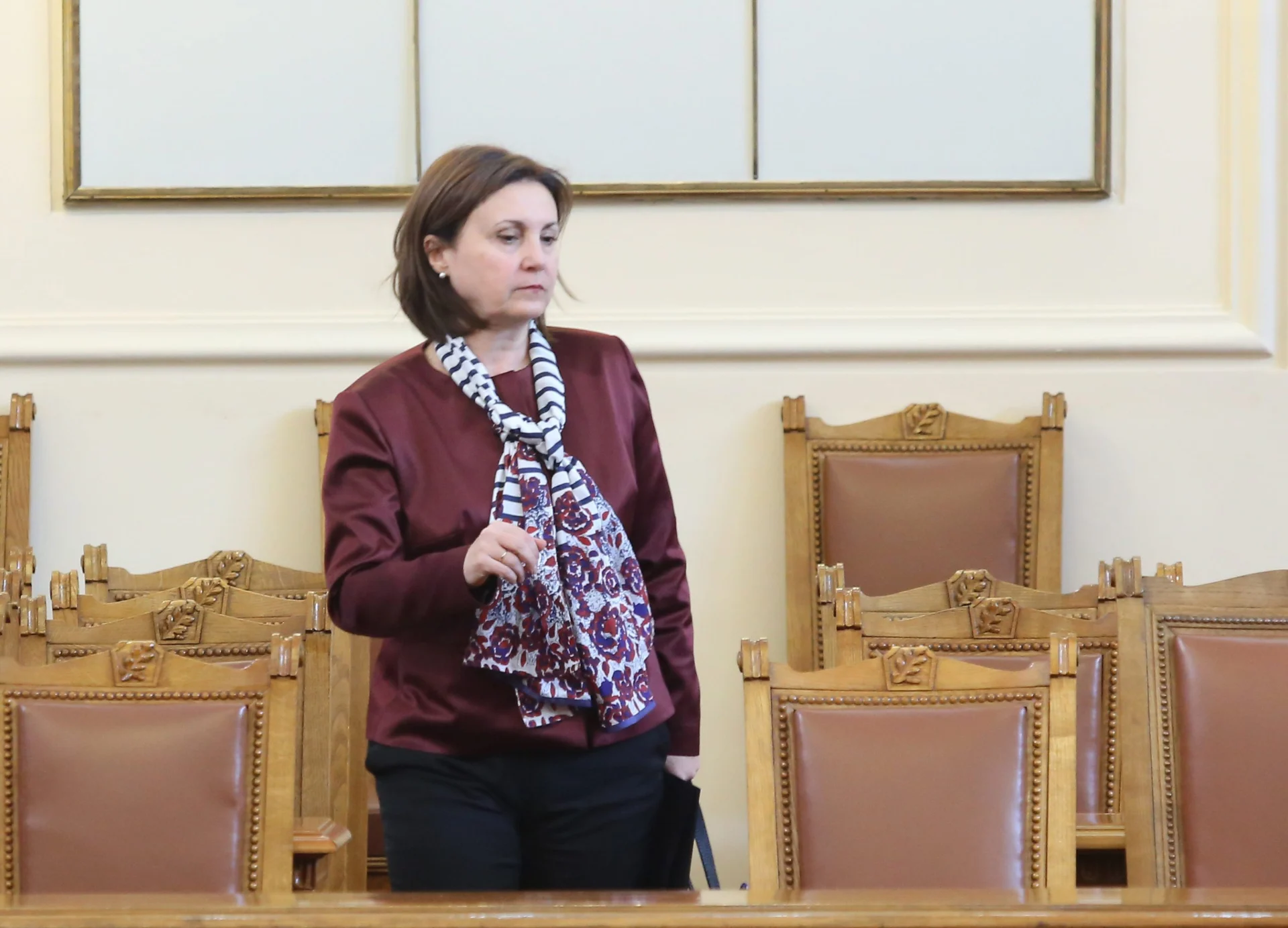 Парламент Румяна Бъчварова
