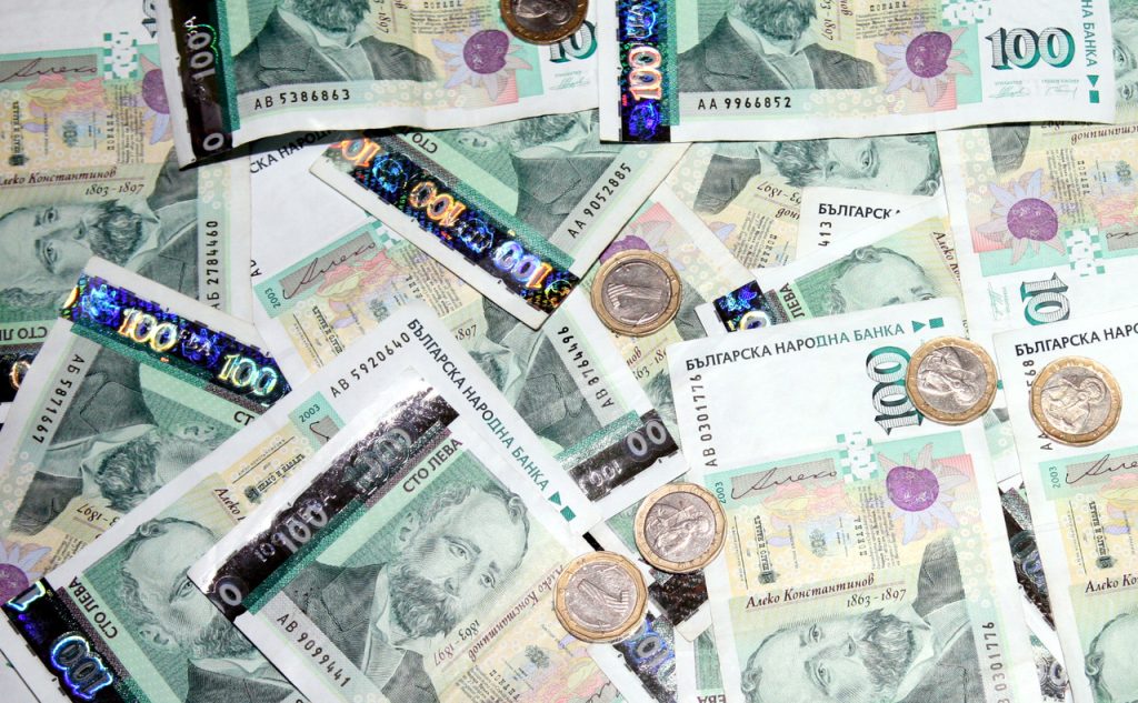 В края на април в обращение у нас са били над 564 млн. банкноти 3 Пари лев банкноти