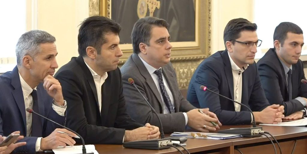 "Промяната" и "Демократична България" с обща позиция за бюджета 3 Парламент Среща на ПП с "Да