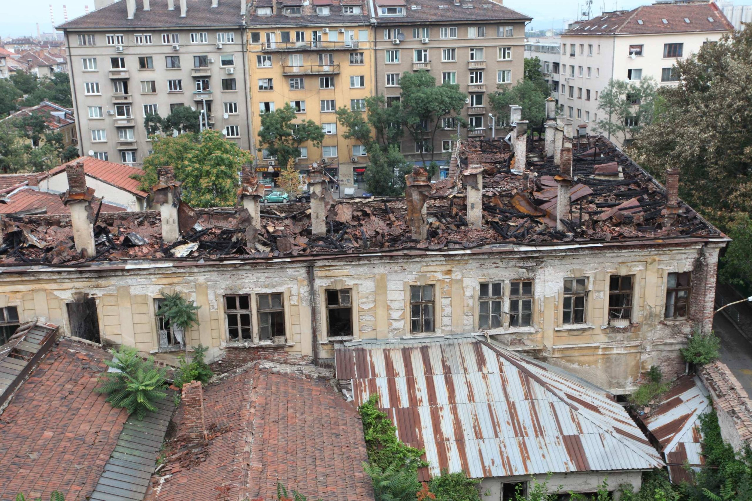 изгорели царски конюшни