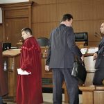 Прокурорите и адвокатите по делото на Цветан Василев привлякоха и сили свише в споровете кой е по-по-най-прав за ареста на банкера. Съдът не е Светият Синод или Ватиканът