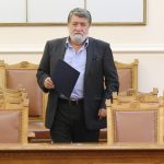Парламент Вежди Рашидов