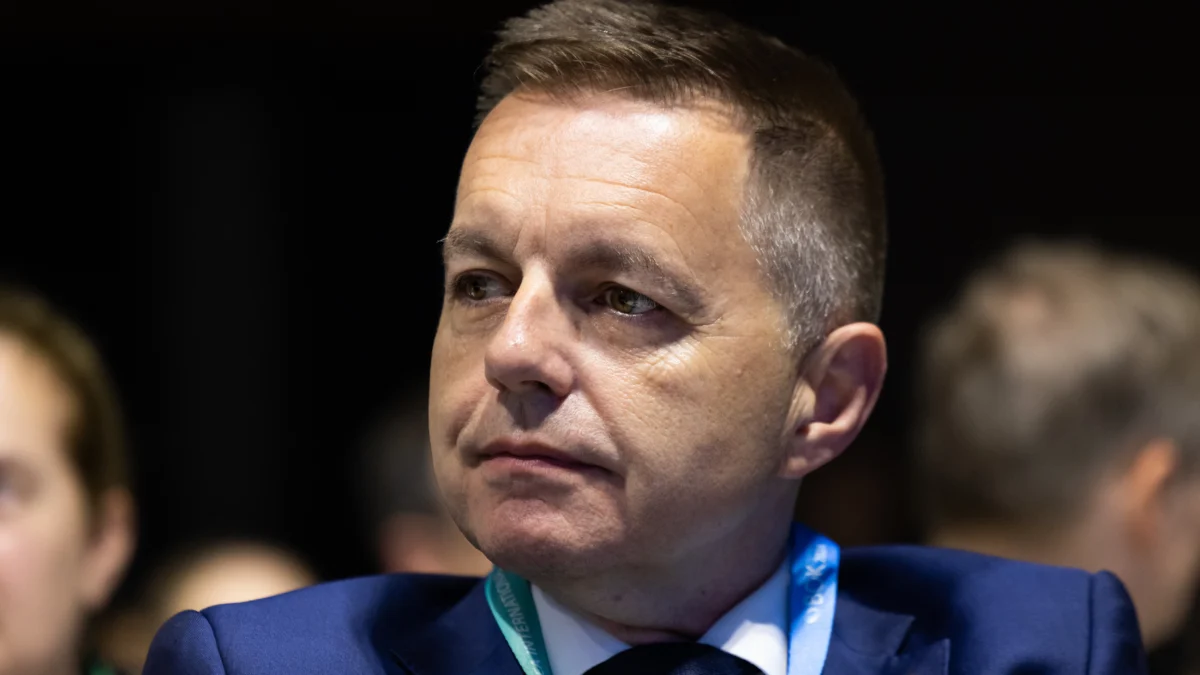 829b08510781cfc46448c9a8ad369891 433617014