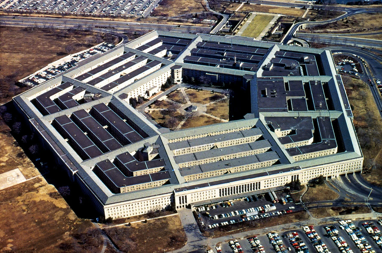 пентагон SpaceX