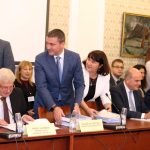 Парламент комисия по бюджет и финанси