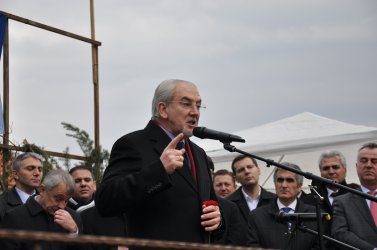 Лютви Местан