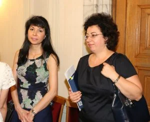 Парламент Комисия по бюджет и финанси Законопроект за независимия финансов одит Ирина Марцева Нина Стоянова