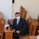 Парламент Младен Маринов