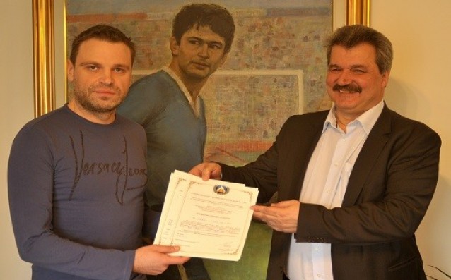 батков