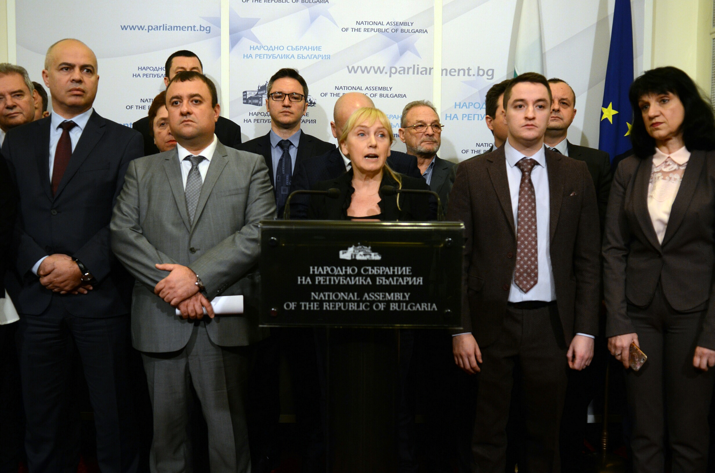 Парламент Пресконференция БСП Елена Йончева