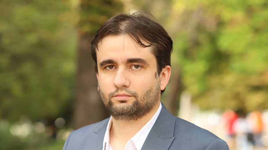 Божидар Божанов