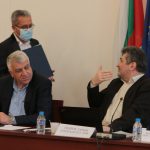 Парламент Комисия по бюджет и финанси...
