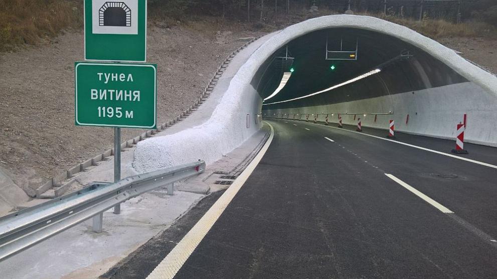  тунел витиня, Шофьор на камион съзнателно блокира тунел „ Витиня “ 