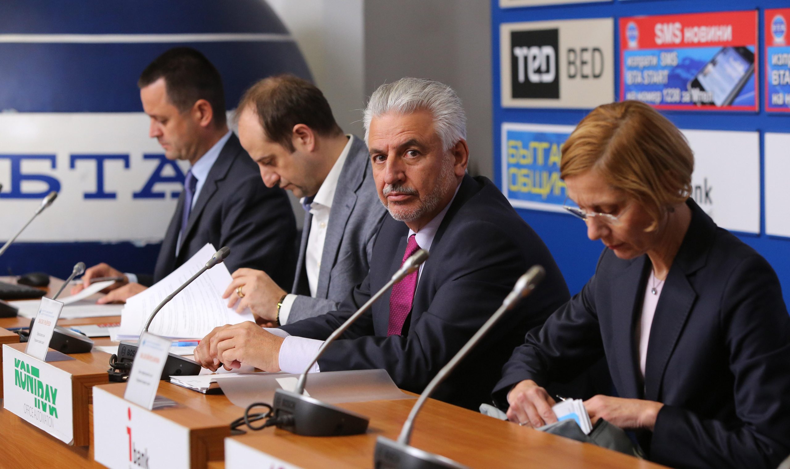 Пресконференция на Института на дипломираните експерт-счетоводители в България (ИДЕС)  Васко Райчев – председател на УС на ИДЕС; Валя Йорданова – зам.- председател на УС на ИДЕС; Велин Филипов – зам.- председател на УС на ИДЕС; Илия Илиев – член на УС на ИДЕС...