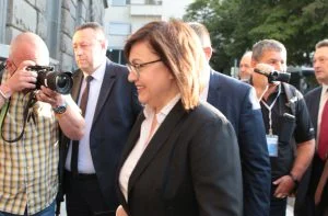 Парламент депутати БСП Корнелия Нинова