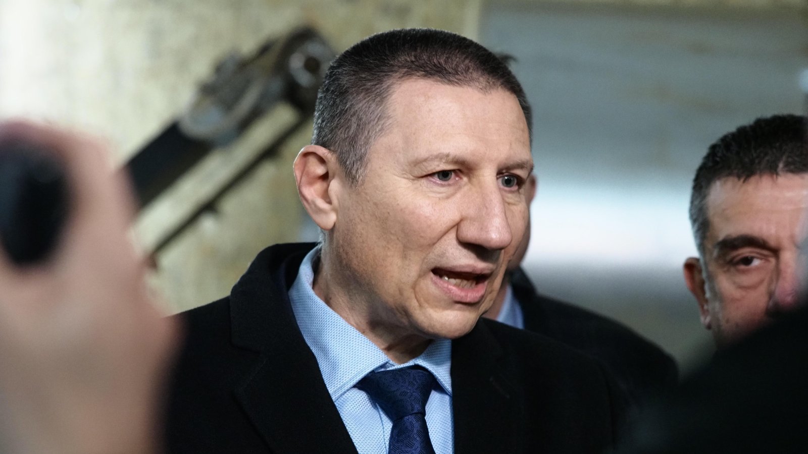 "Демократична България" подава сигнал до НАП за имотите на Борислав Сарафов