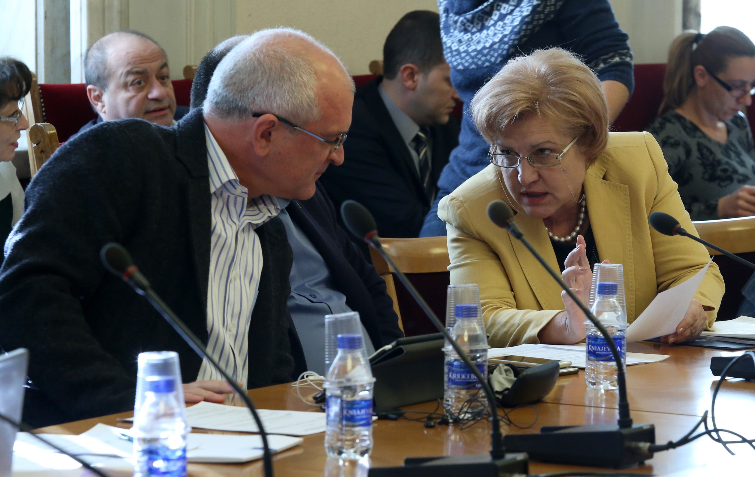 Парламент Комисия по бюджет и финанси