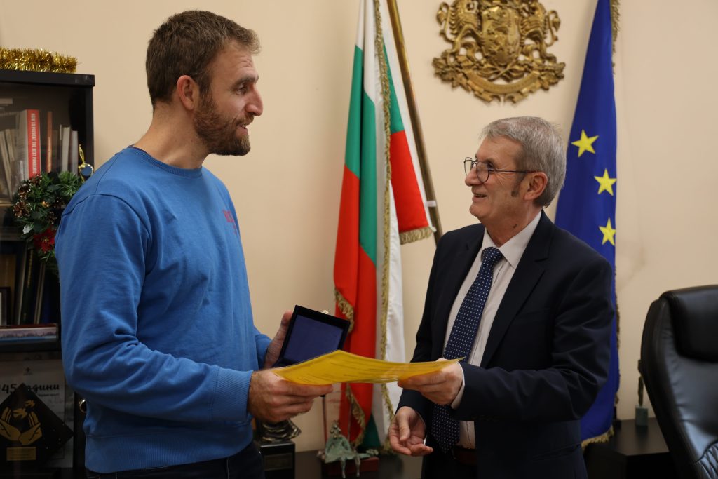 Лазар Радков и "Капачки за бъдеще" са посланици на надеждата 8 885A6541