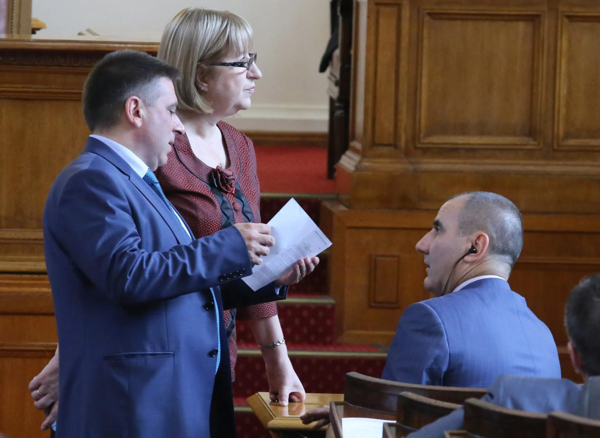 Парламент Данаил Кирилов