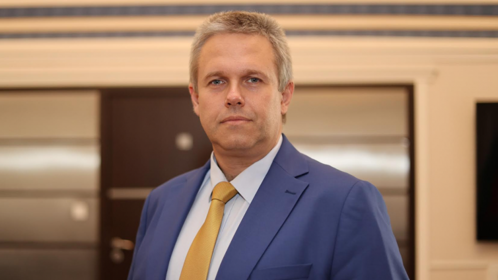 Министър Йоловски очаква да се отчете с 45-47 млн. електронни рецепти 9 Александър Йоловски, електронни рецепти