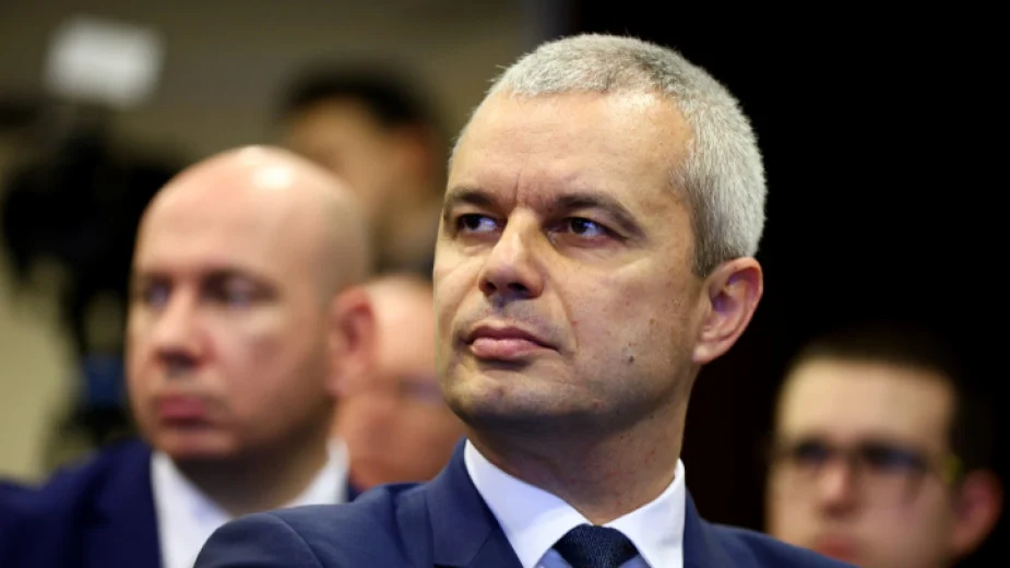 От "Възраждане" не са изненадани от "двуличието" на правителството на Радев