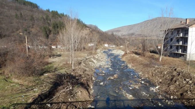 река