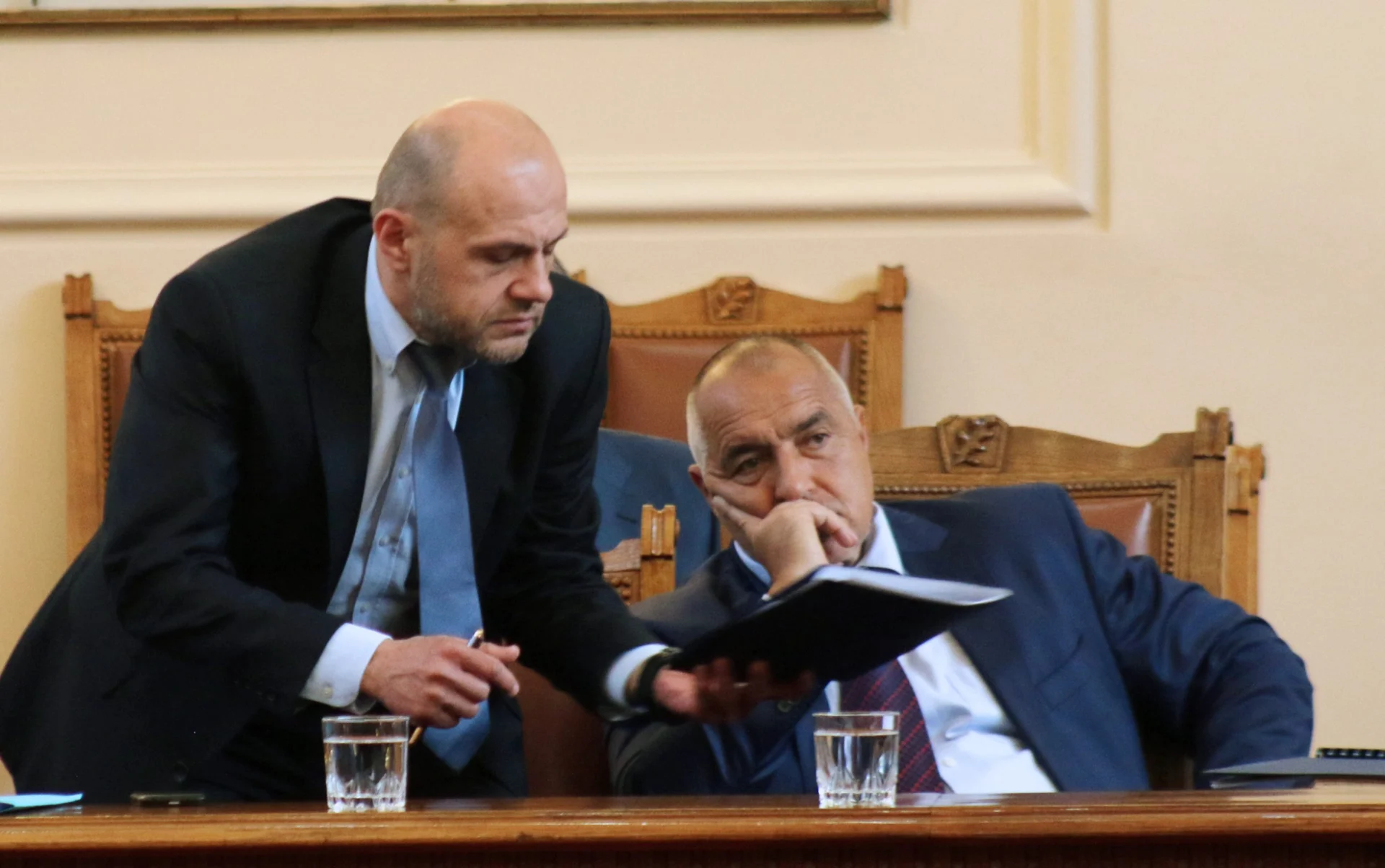 Парламент Томислав Дончев Владислав Горанов Бойко Борисов