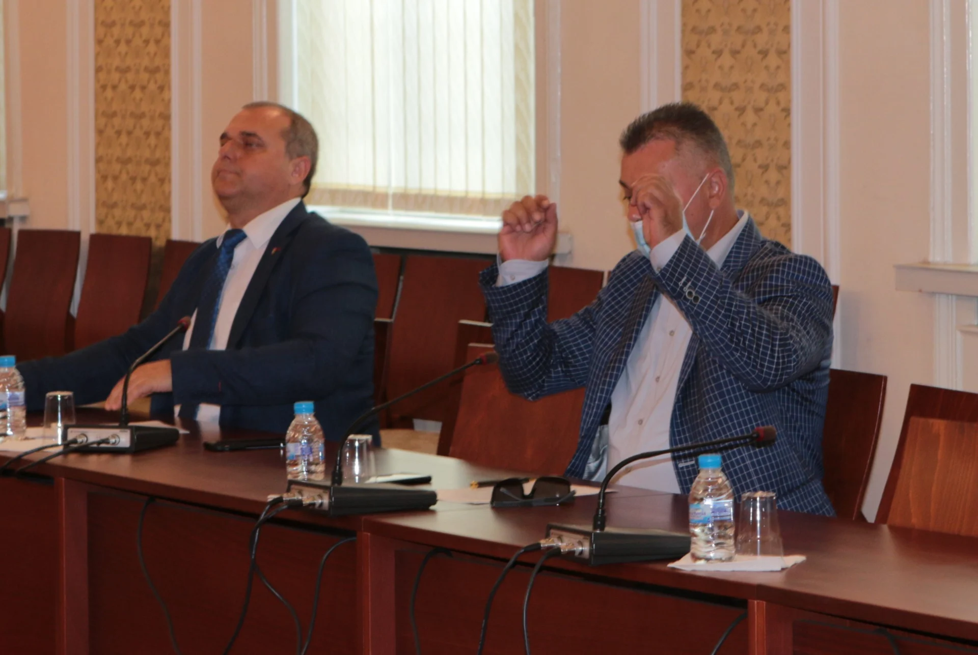 Парламент консумативи за конституция ГЕРБ и ВМРО