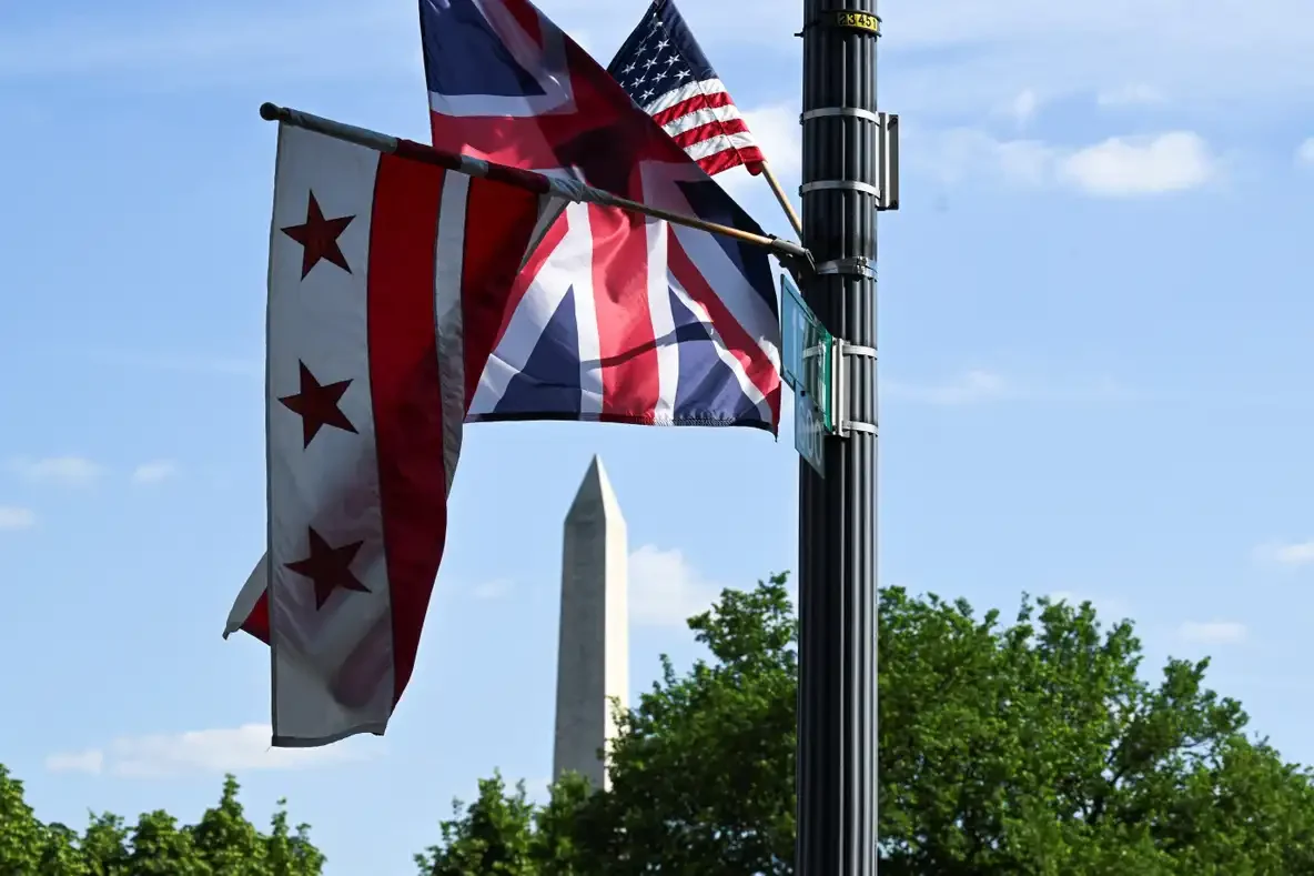 89826340007 20260427 t 200652 z 1313153689 rc 2 uxka 9 s 2 fq rtrmadp 3 usabritainking