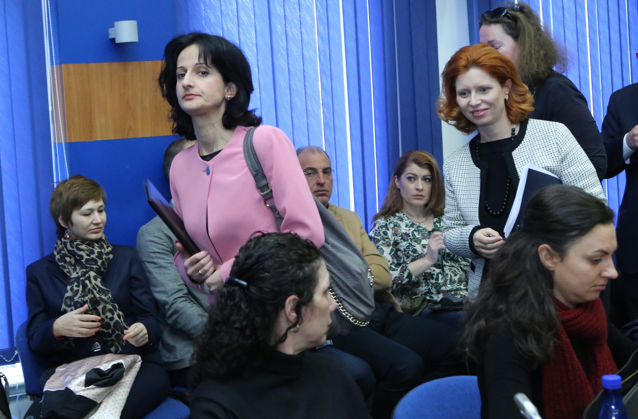 Комисията за финансов надзор (КФН) организира пресконференция на тема „Представяне на прегледа на активите на пенсионните фондове и на балансите на застрахователните дружества и резултатите от стрес тестовете на застрахователите на българския пазар Карина Караиванова