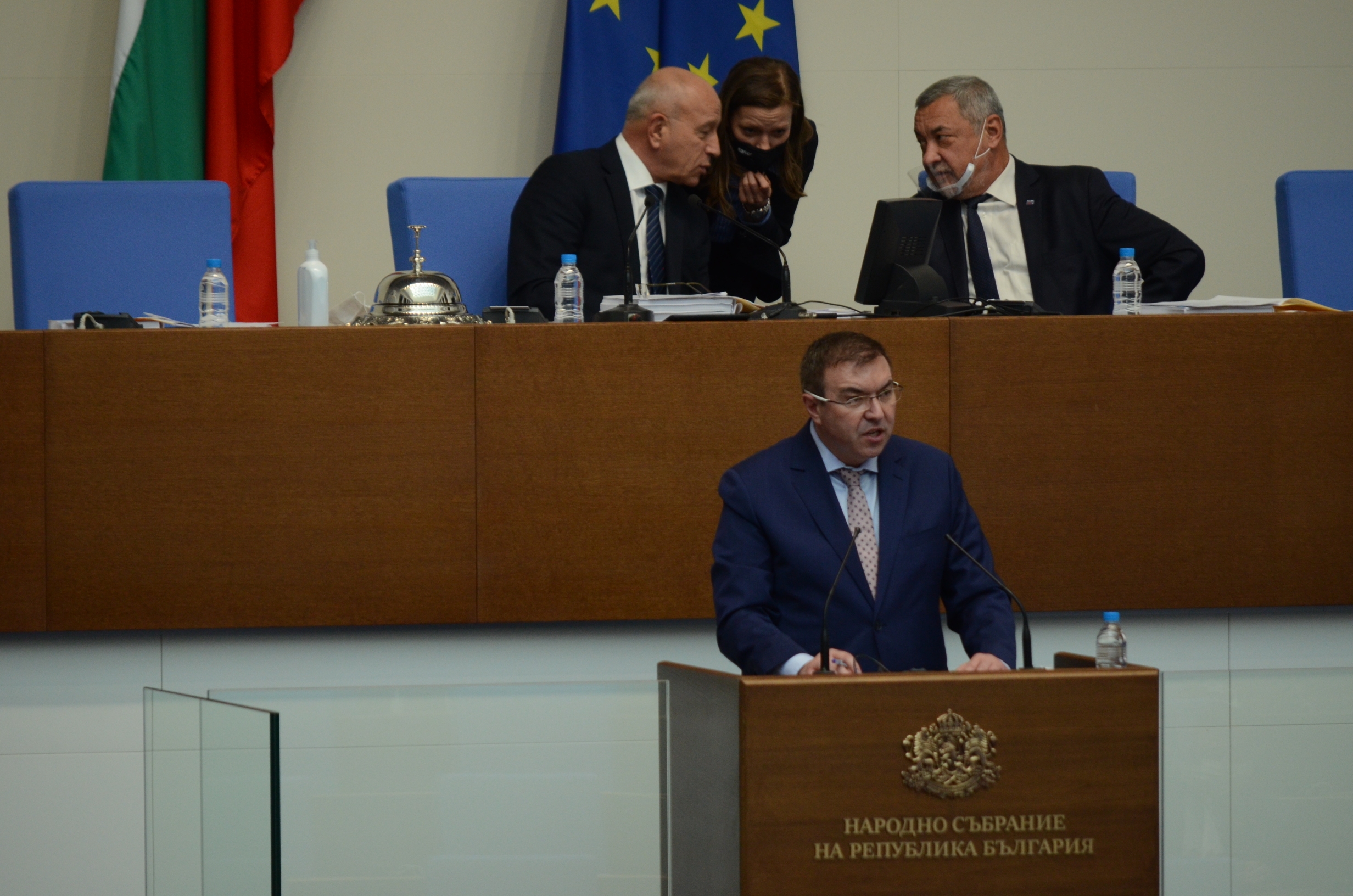 Парламент Костадин Ангелов мин. на здравеопазването