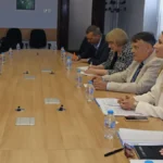 Министър Георги Вълчев обсъди промените в образованието и развитието на уменията със създателя на PISA