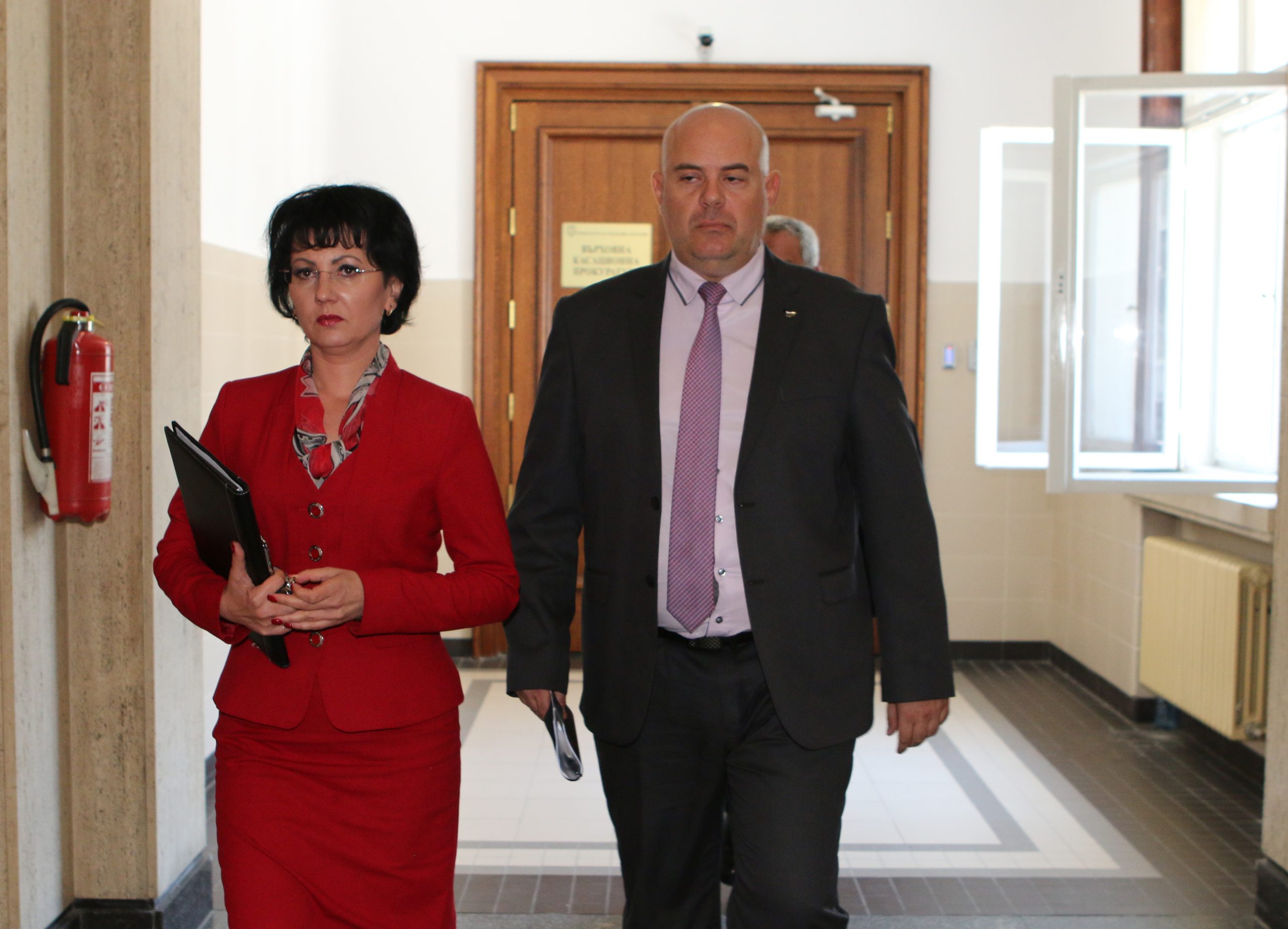 Брифинг КТБ Съдебна палата Румяна Арнаудова прокурор Иван Гешев