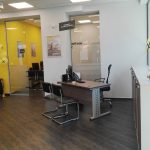Райфайзенбанк откри нов офис в Пловдив с много празнично настроение и изненади за ученици и клиенти по случай първия учебен ден. Банковият клон се намира на ул. "Македония" 63