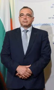 Антон Кутев