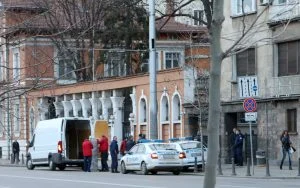 Акция на бул. "Васил Левски" пред дома на Васил Божков